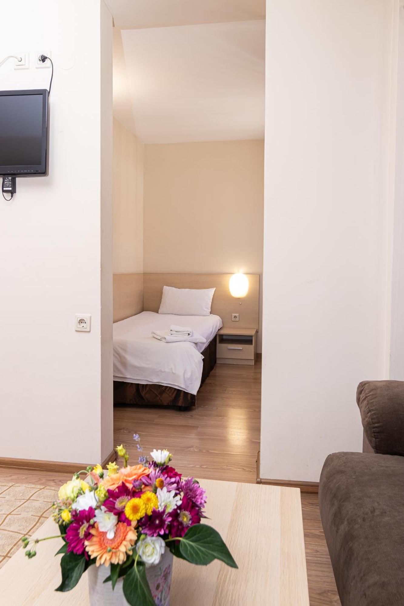 Family Hotel Madrid Sofia Esterno foto