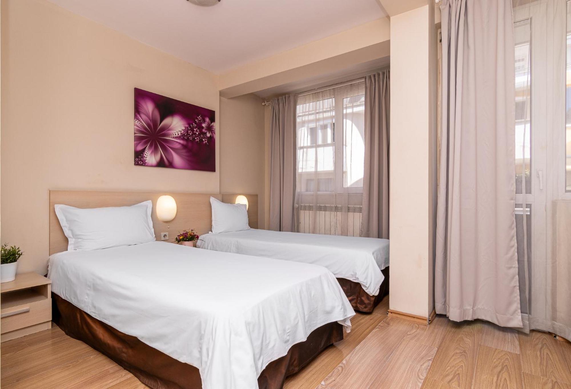 Family Hotel Madrid Sofia Esterno foto